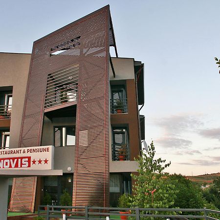 Pensiunea Novis Iasi Extérieur photo