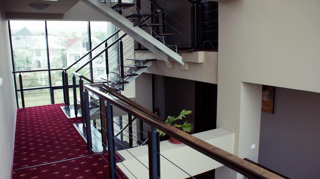 Pensiunea Novis Iasi Extérieur photo