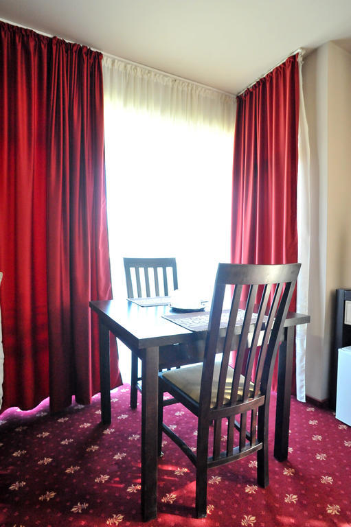Pensiunea Novis Iasi Extérieur photo