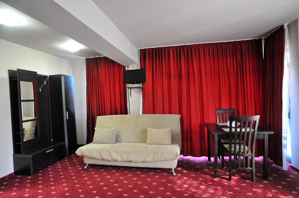 Pensiunea Novis Iasi Extérieur photo
