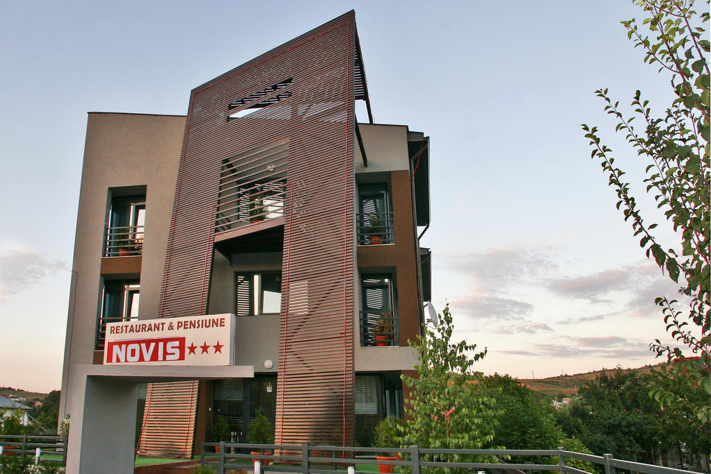 Pensiunea Novis Iasi Extérieur photo